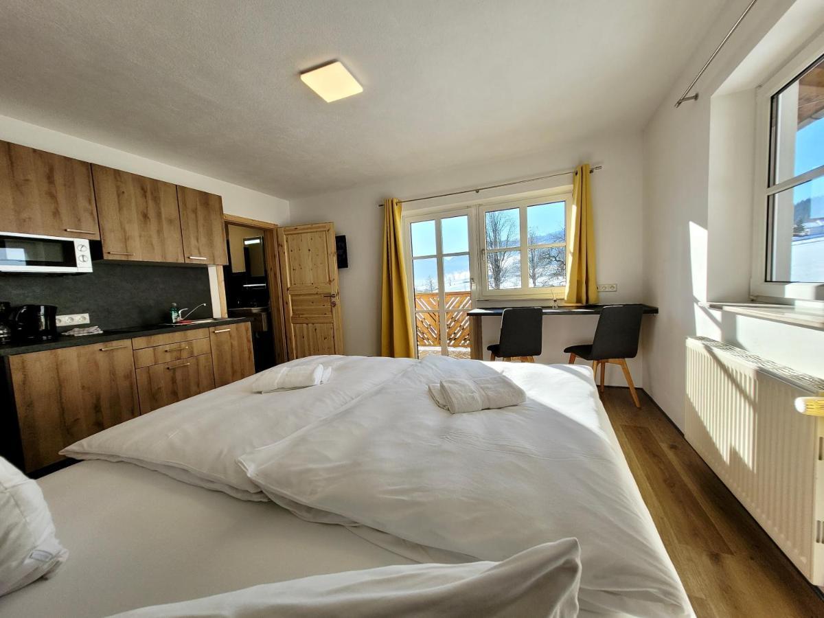 Oberlehengut Apartment *